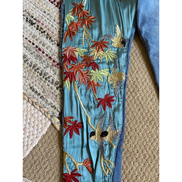 Zara Satin Embroidered Bird Distressed Jeans - Picture 2 of 8